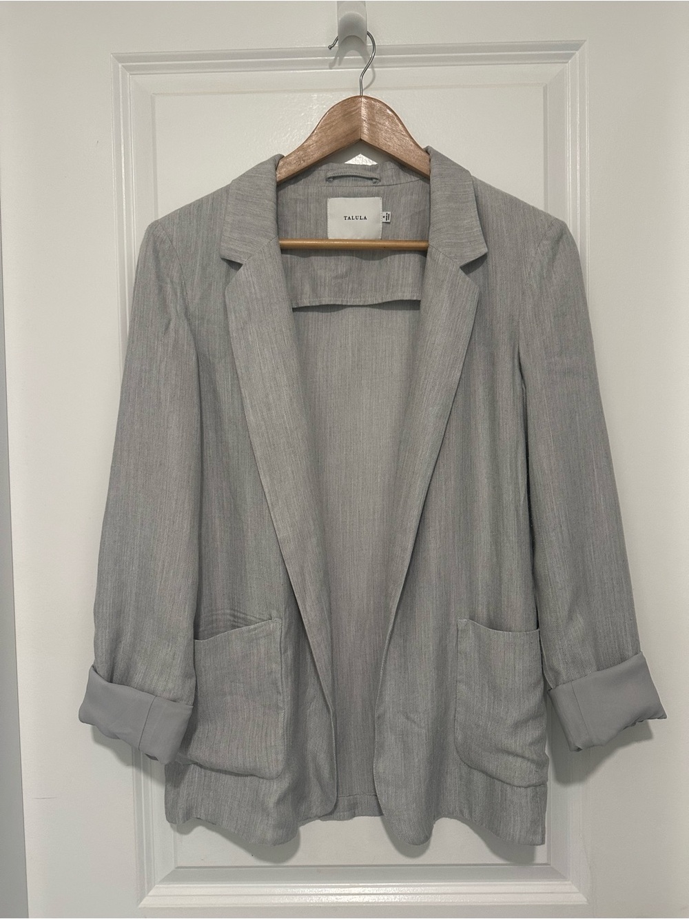 Aritzia Talula “Kent” Light Gray Open Front Blazer Jacket Women’s Size 4